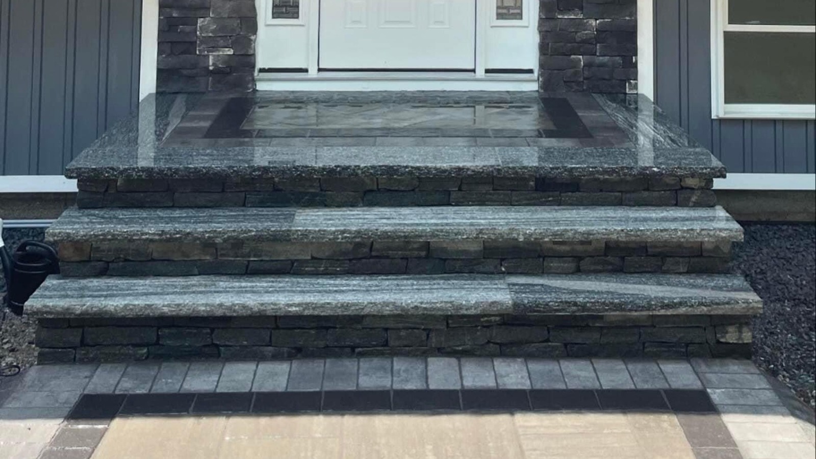 Lakeville, MA Front Entry Construction